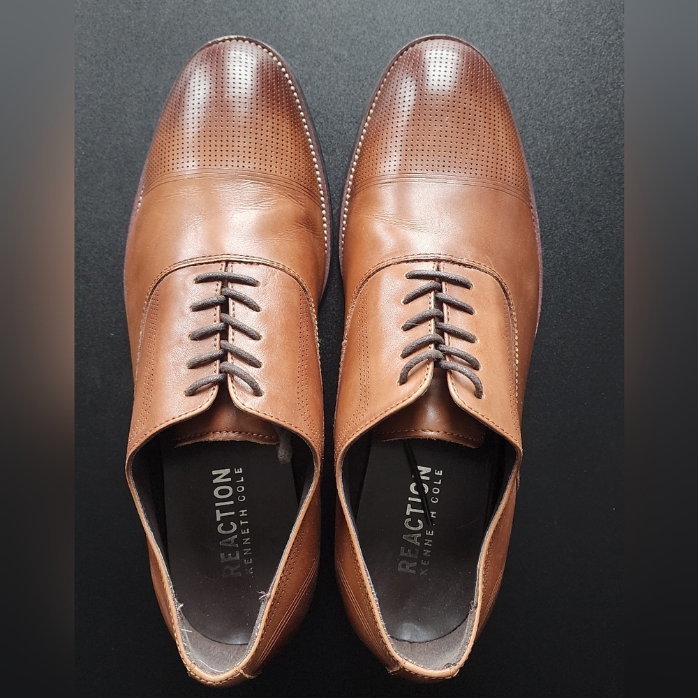 Reaction Kenneth Cole Men's Leather Derby Dress Shoe in Tan (9.5)